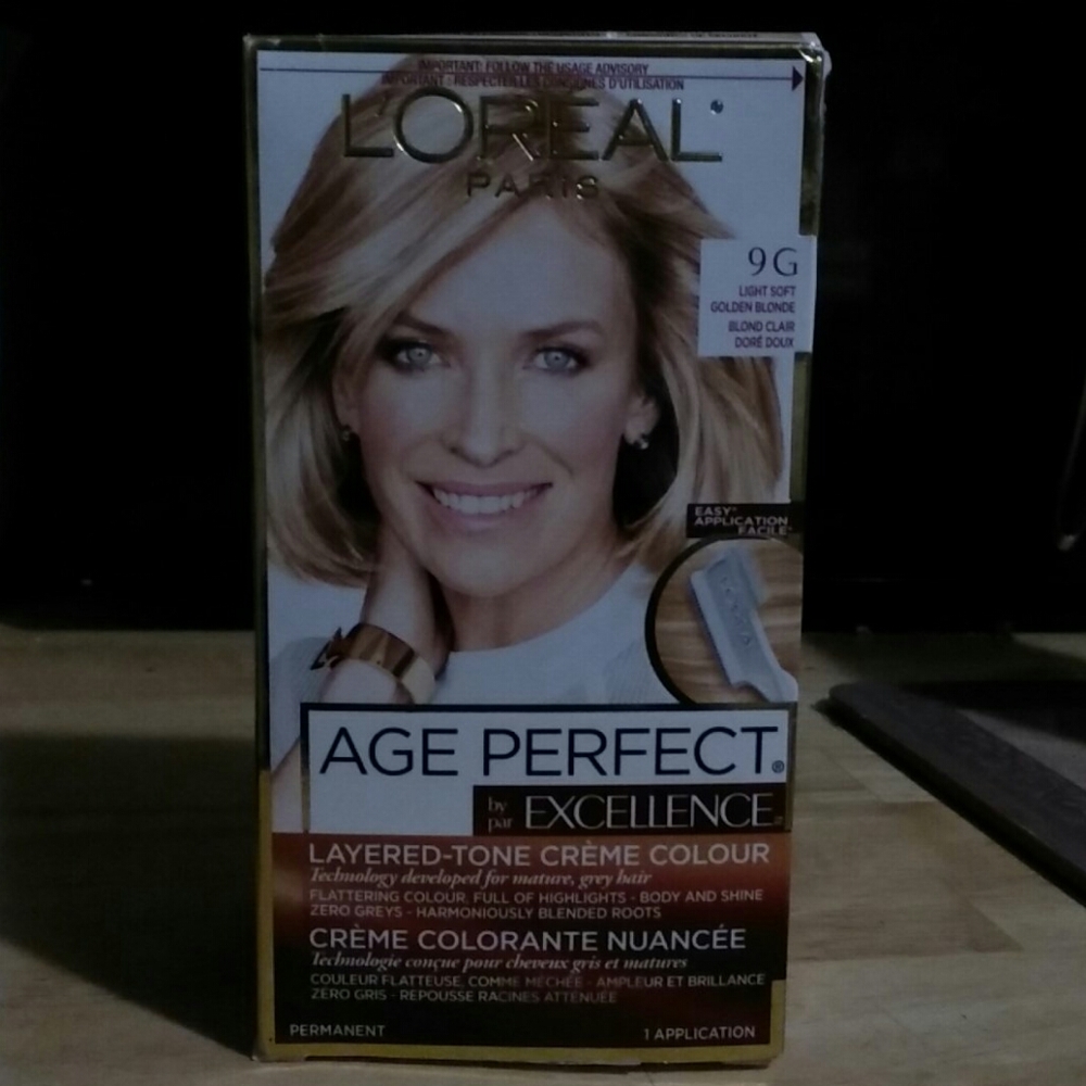 NWOT L'oreal Light soft golden blonde hair colour